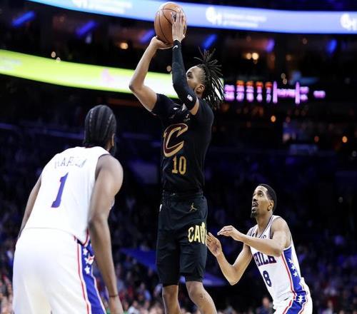 深圳双星闪,汤普森砍,约翰逊轰,开云体育,开云体育官网,开云体育app,开云体育app下载